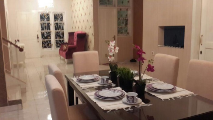 Rumah dijual di cluster Florida Kota Wisata